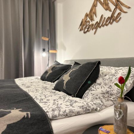Wolfgangsee Ferienappartement „Bergliebe“ Штробль Экстерьер фото